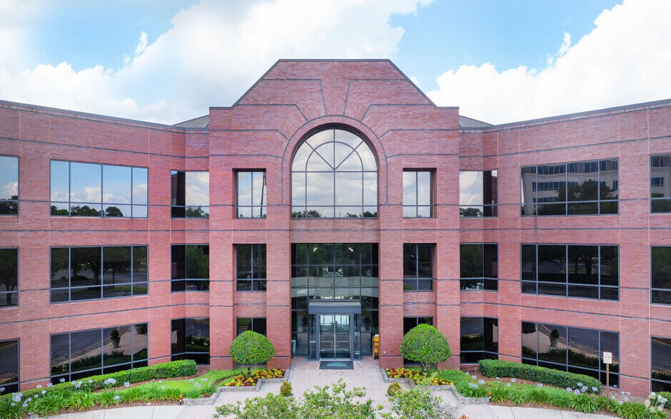 More Photos Of 10161 Centurion Pkwy N, Jacksonville Office For Lease
