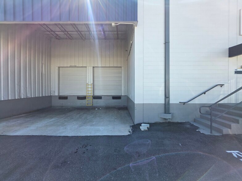 More Photos Of 444 27th St, Orlando Warehouse For Lease