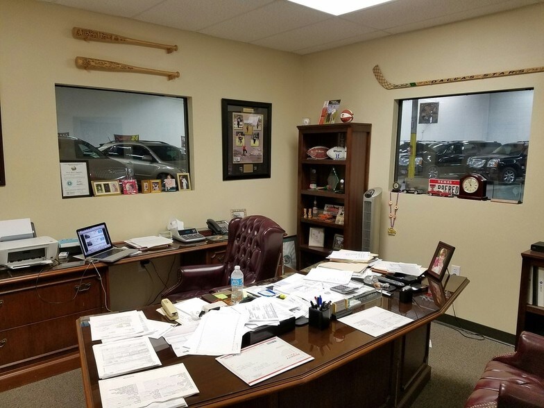 More Photos Of 3002-3014 Avenue E E, Arlington Light Manufacturing For Lease