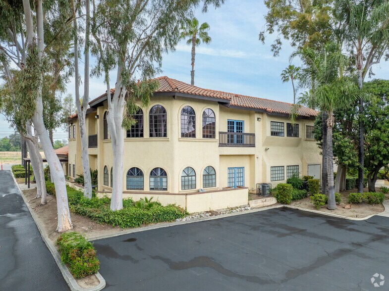 More Photos Of 4091 Riverside, Chino Medical For Lease