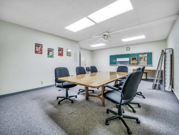 More Photos Of 1254 3 Av S, Lethbridge Flex For Sale