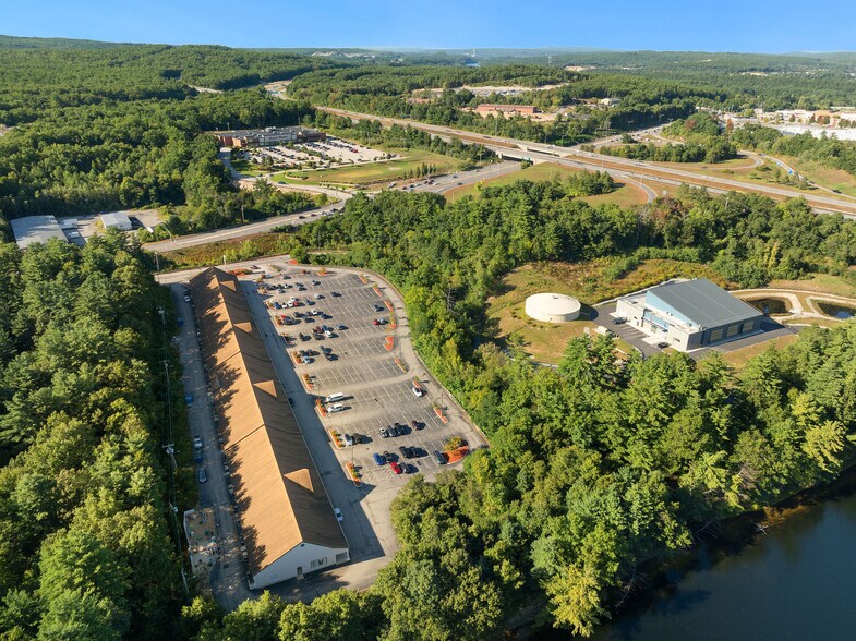 More Photos Of 11 Kimball Dr, Hooksett Freestanding For Lease