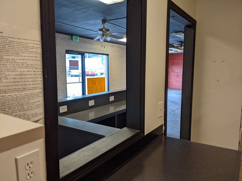 More Photos Of 108 Ross St, Molalla General Retail For Lease