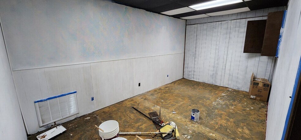More Photos Of 701 N Martin Luther King Jr Hwy, Mexia Restaurant For Sale