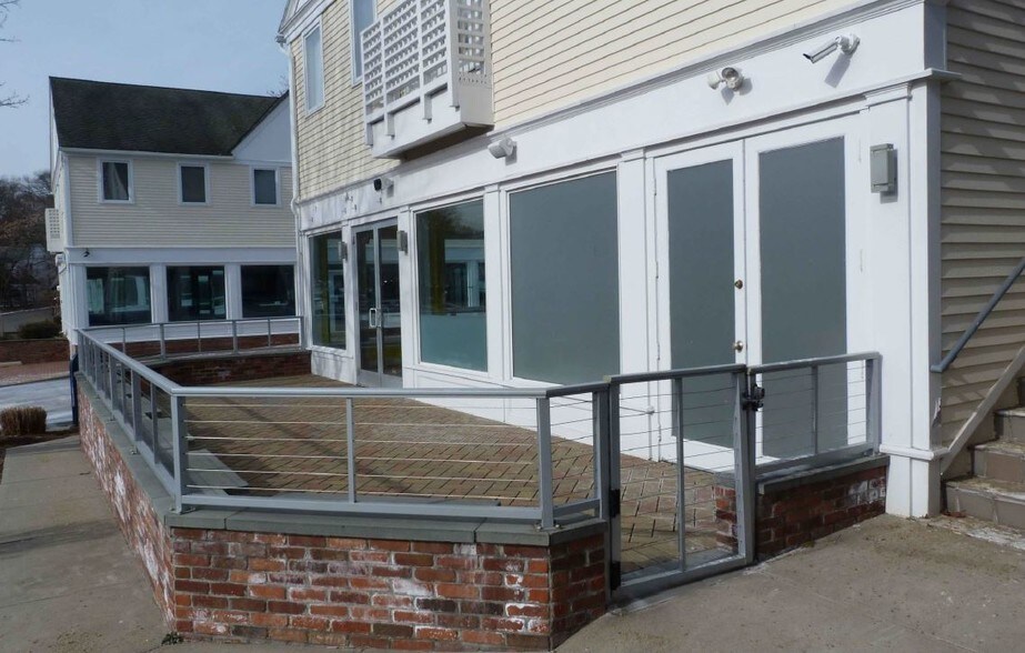 More Photos Of 170A Post Rd W, Westport Restaurant For Lease