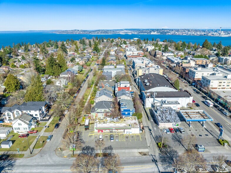 More Photos Of 4312 SW Admiral Way, Seattle Convenience Store For Sale