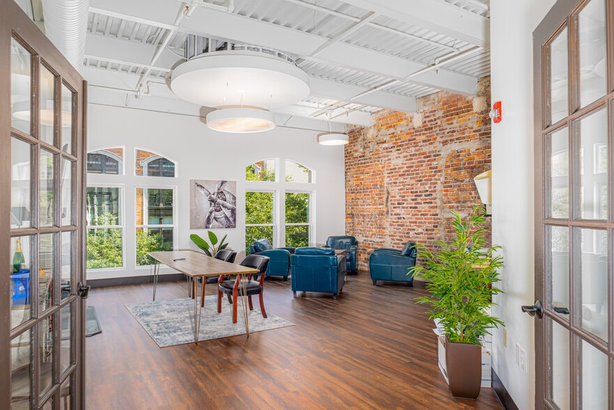 More Photos Of 251 Granby St, Norfolk Office For Lease