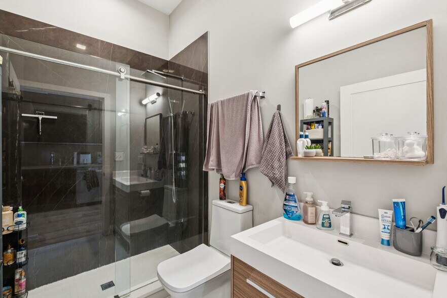 More Photos Of 1516 Green St, Philadelphia Apartments For Sale
