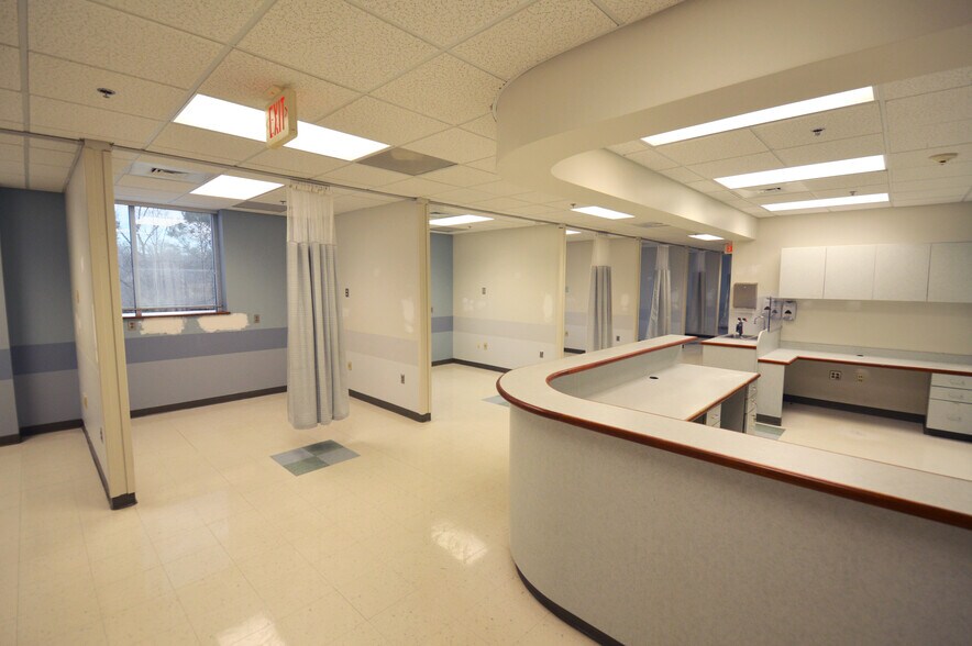 More Photos Of 145 Kimel Park Dr, Winston-Salem Medical For Lease
