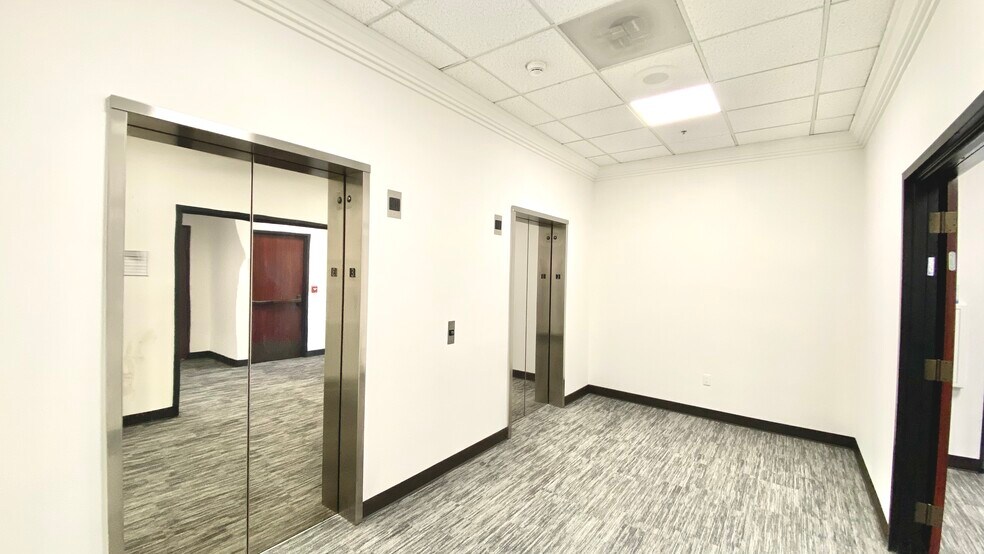 More Photos Of 1995 El Camino Real, Santa Clara Office For Sale