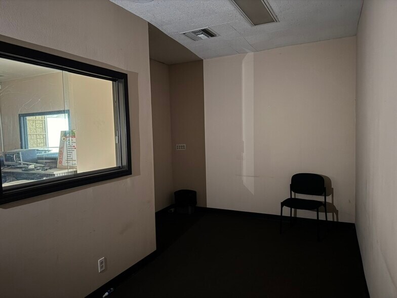 More Photos Of 2805 Vineyard Ave, Oxnard Freestanding For Sale