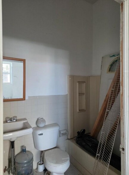 More Photos Of 701-703 W Girard Ave, Philadelphia Apartments For Sale
