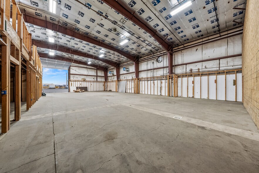 More Photos Of 1385 Antelope Rd, White City Manufacturing For Lease