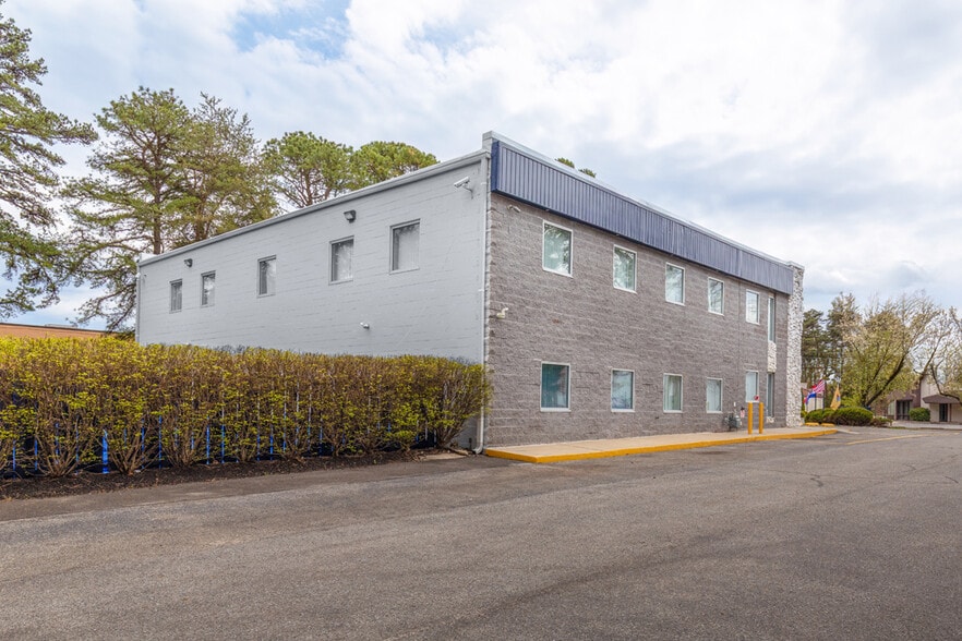 More Photos Of 411 Commerce Ln, West Berlin Industrial For Sale