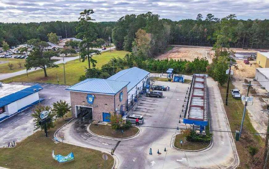 Primary Photo Of 351 S Columbia Ave, Rincon Service Station For Sale