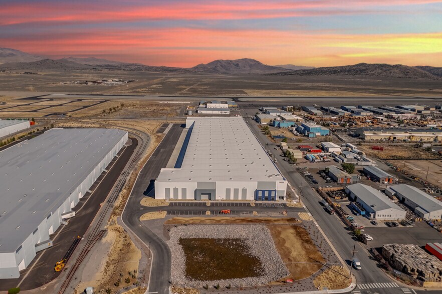 More Photos Of 14003 Mount Anderson St, Reno Distribution For Lease
