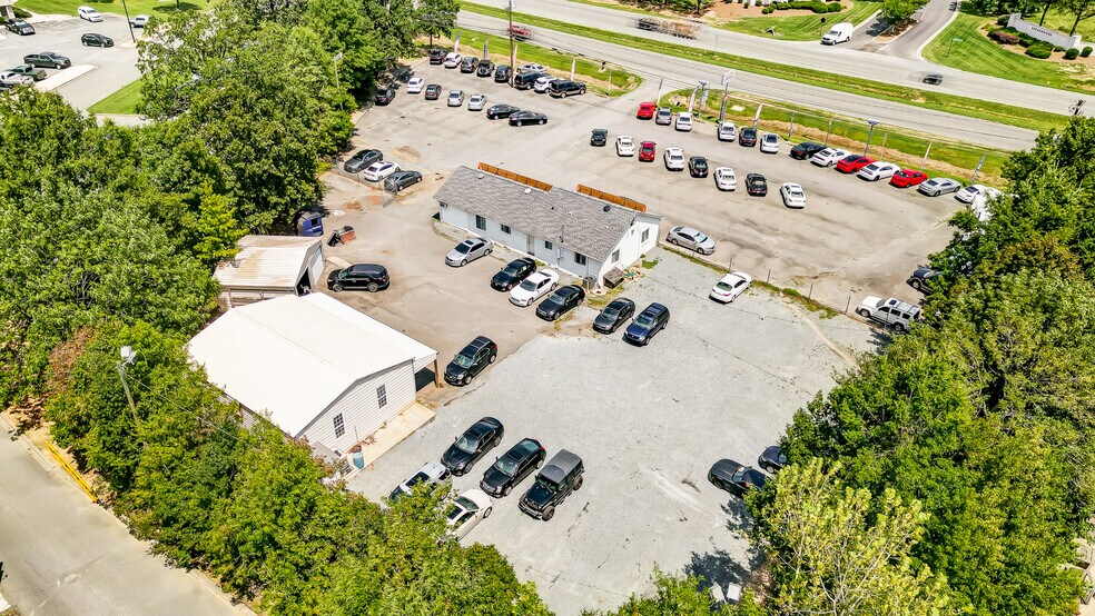 More Photos Of 4501 W Us-74 Hwy, Monroe Auto Dealership For Lease