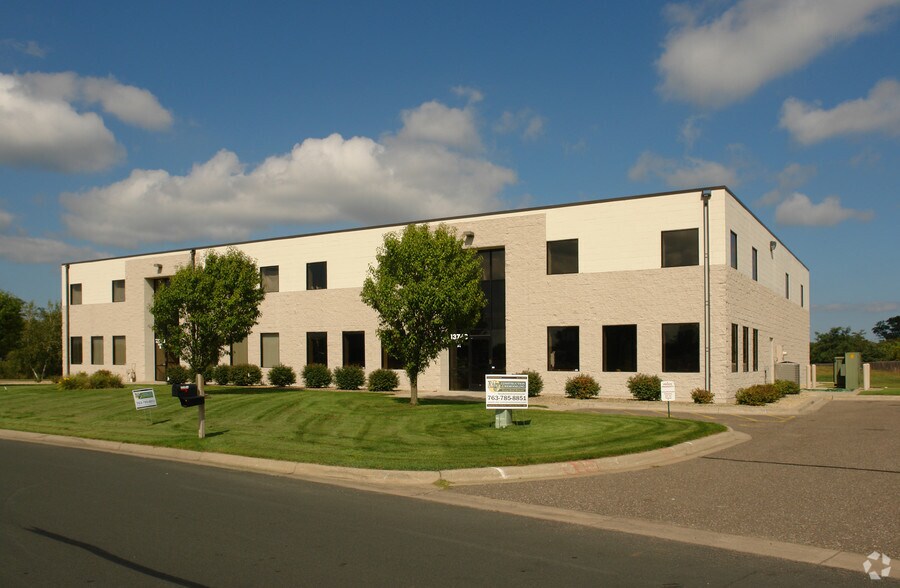 Primary Photo Of 13743 NE Aberdeen St, Ham Lake Warehouse For Lease