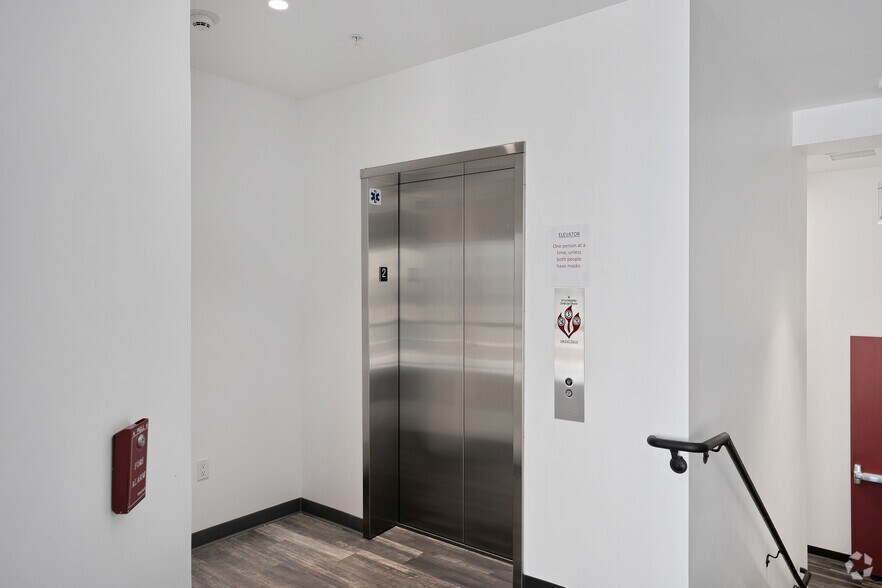 More Photos Of 324-328 S Myrtle Ave, Monrovia Office For Sale