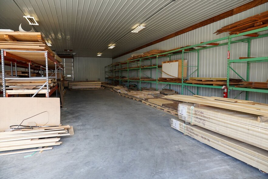 More Photos Of 4150 L&N Turnpike rd, Hodgenville Manufacturing For Sale