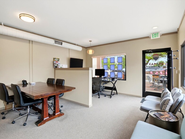 More Photos Of 109 N Public Rd, Lafayette Freestanding For Sale