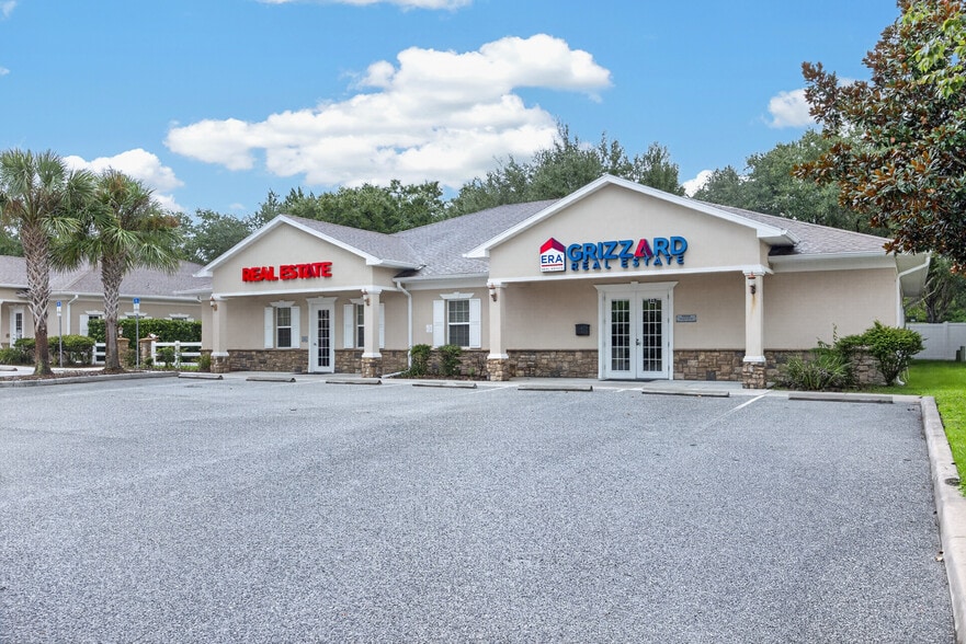 Primary Photo Of 842 Highway 466, Lady Lake Office For Lease