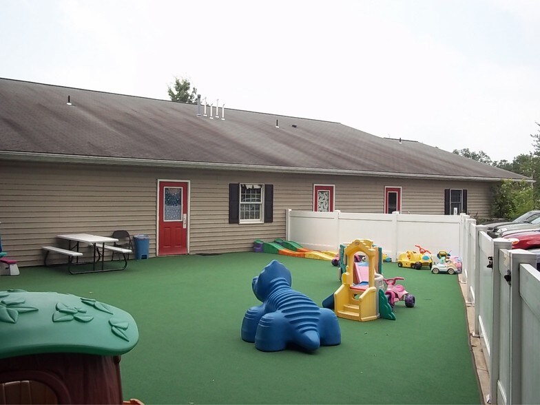 More Photos Of 625 Chambers Rd, York Daycare Center For Lease