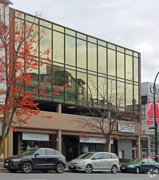More Photos Of 1124-1128 Lonsdale Ave, North Vancouver Office For Lease