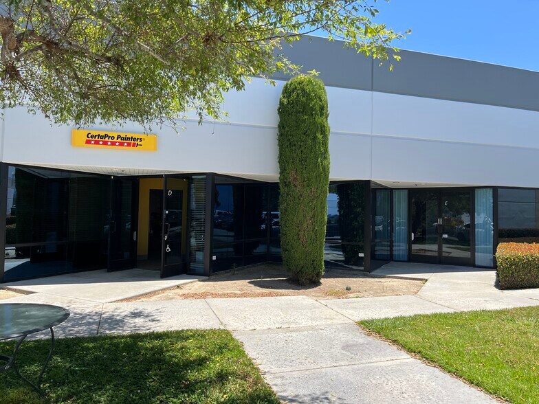 Primary Photo Of 1386 Poinsettia Ave, Vista Manufacturing For Lease