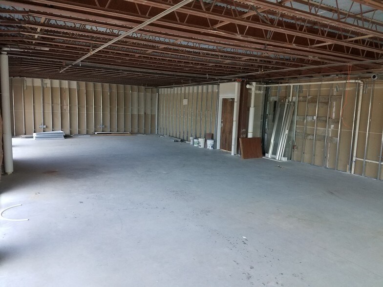 More Photos Of 42 Business Centre Dr, Miramar Beach Office For Sale