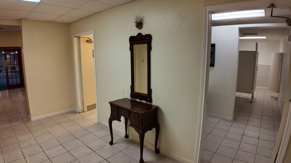 More Photos Of 322 Laurel St, La Marque Freestanding For Sale