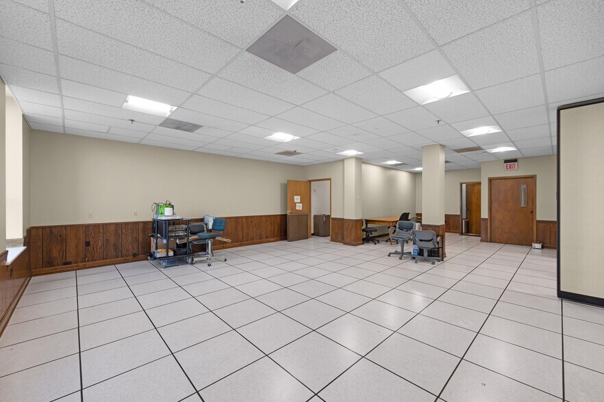 More Photos Of 116 N Church St, Jackson Office For Lease