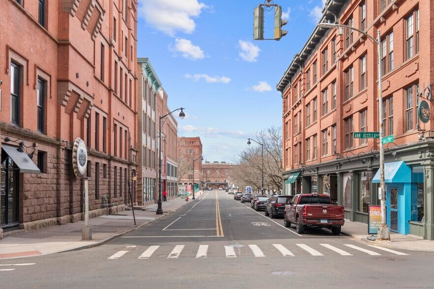 More Photos Of 103 Allyn St, Hartford Storefront Retail Residential For Lease