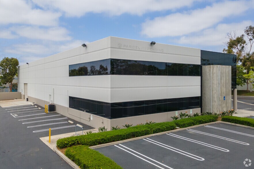 More Photos Of 1 Vanderbilt, Irvine Research And Development For Sale