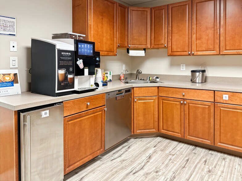 More Photos Of 424 Lewis Hargett Cir, Lexington Coworking Space