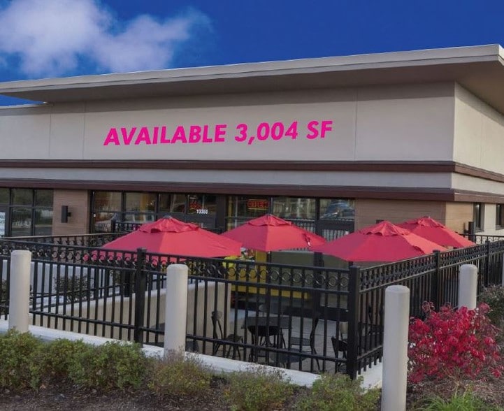 More Photos Of 13405-13485 Pearl Rd, Strongsville Freestanding For Lease