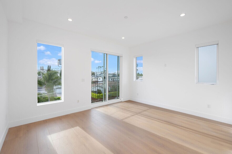 More Photos Of 5248 Auckland Ave, North Hollywood Apartments For Sale