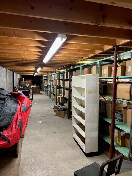 More Photos Of 6 Old River Rd, Glenmont Industrial For Sale