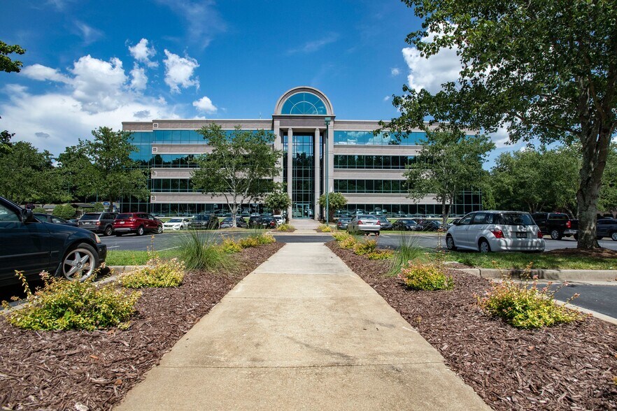 More Photos Of 2 Sun Ct, Peachtree Corners Office For Lease