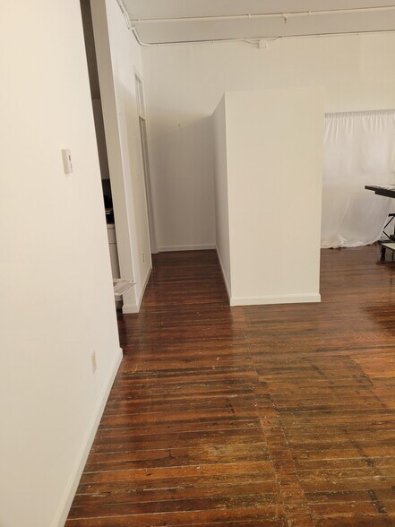 More Photos Of 218-230 Clematis St, West Palm Beach Storefront Retail Office For Lease