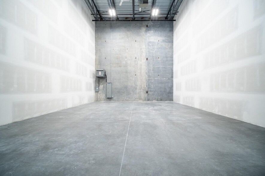 More Photos Of 951 E Kent Av N, Vancouver Warehouse For Sale