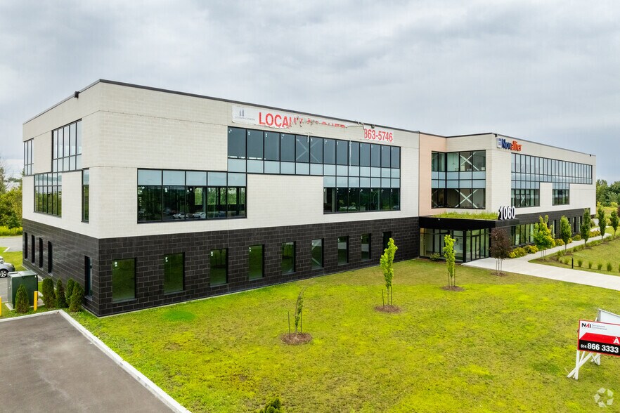 More Photos Of 1060 Rue Parent, St-Bruno-de-Montarville Office For Lease