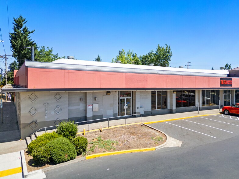 More Photos Of 12203-12434 NE Gilsan St, Portland Unknown For Lease