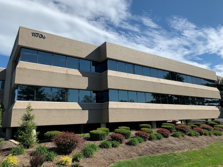 Primary Photo Of 11709 Old Ballas Rd, Saint Louis Medical For Sale