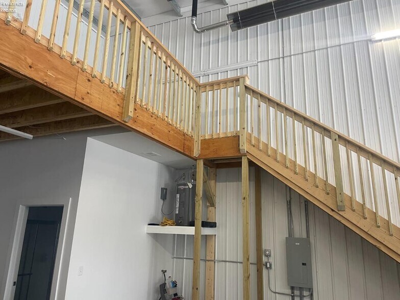 More Photos Of 5850 East Harbor Rd, Lakeside Marblehead Industrial For Sale