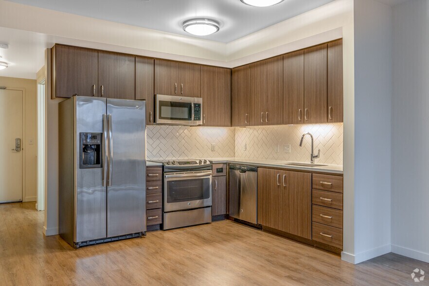 More Photos Of 1115 SW Market St, Portland Apartments For Sale