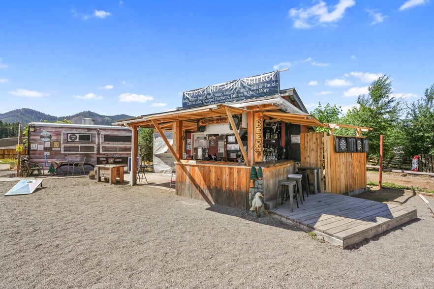 More Photos Of 100 Detroit Ave, Detroit Restaurant For Sale