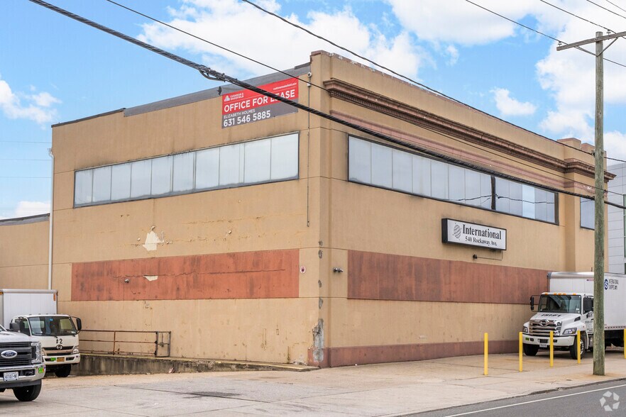 More Photos Of 518 Rockaway Ave, Valley Stream Flex For Lease