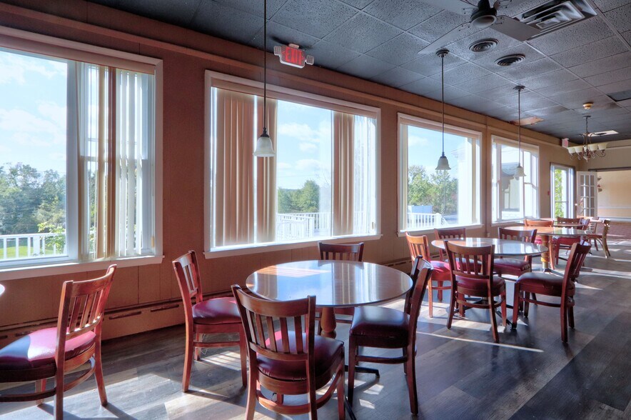 More Photos Of 1978 Route 5 & 20, Waterloo Township Restaurant For Lease