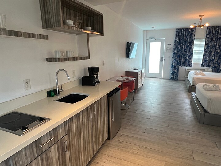 More Photos Of 8100 Harding Ave, Miami Beach Apartments For Sale